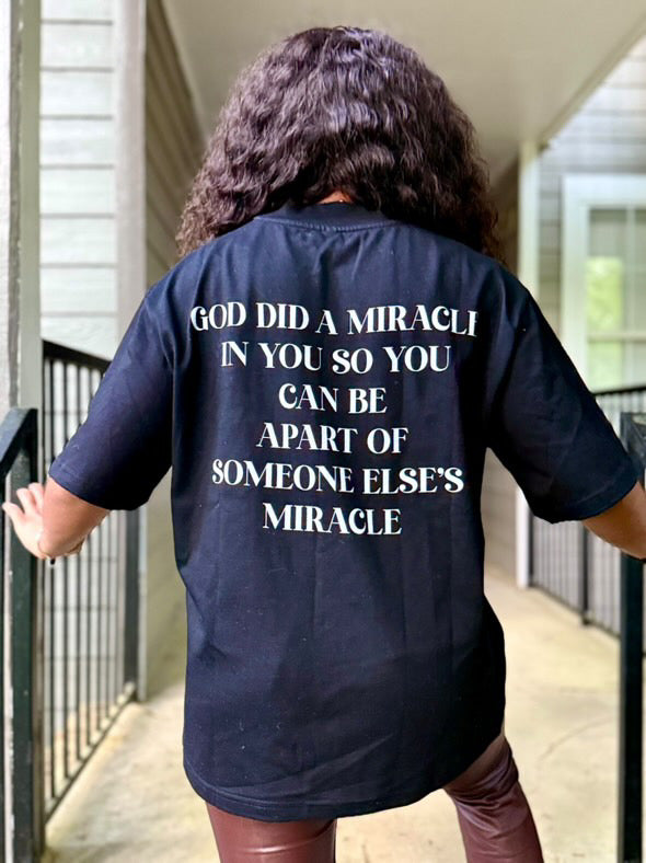 MIRACLE IN MOTION Signature Tee (Black/Oversized)