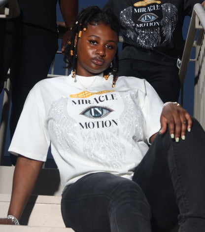 MIRACLE IN MOTION Signature Tee (White/Oversized)